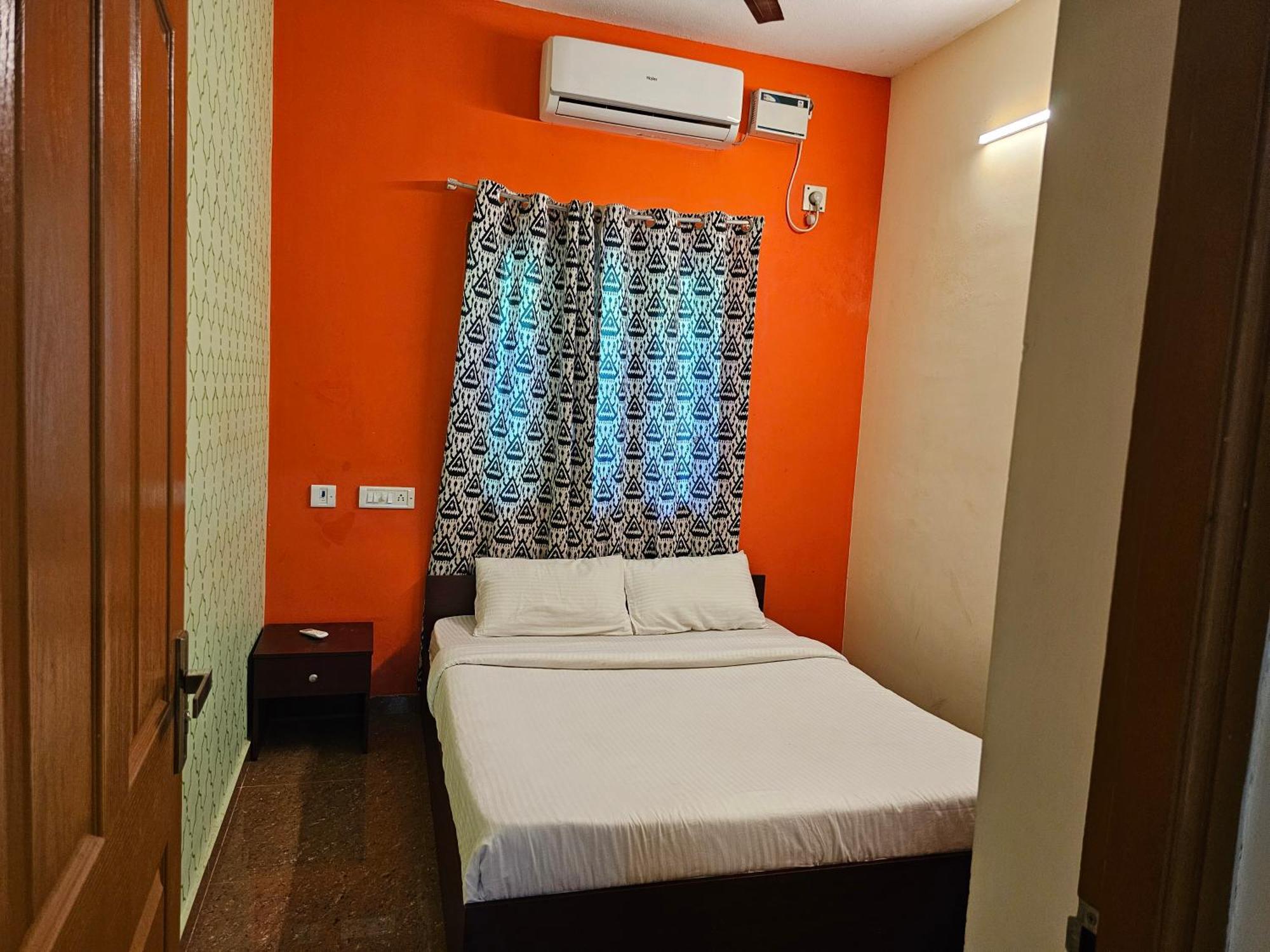 Shri Sai Balavany Residency Pondicherry Esterno foto