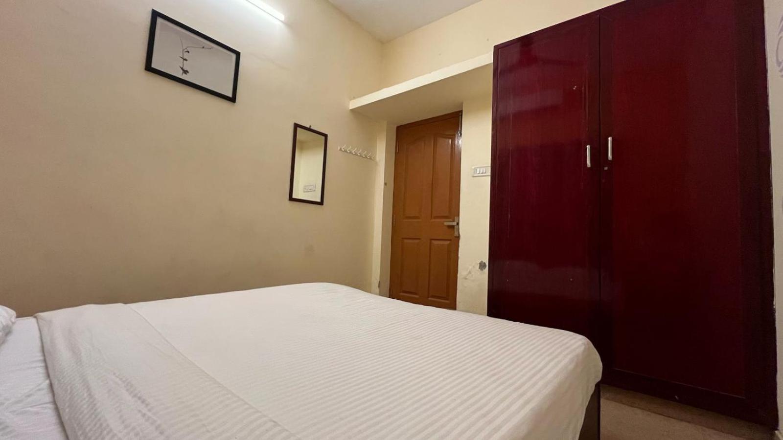 Shri Sai Balavany Residency Pondicherry Esterno foto
